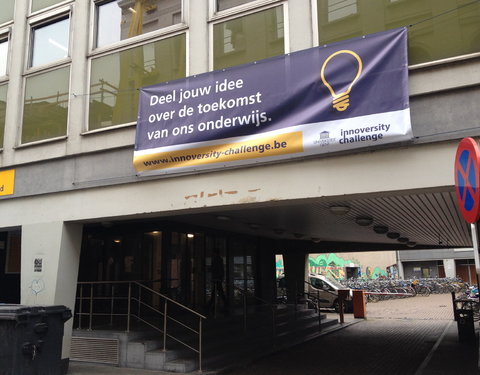 Baches van Innoversity Challenge UGent in het Gentse straatbeeld-58984