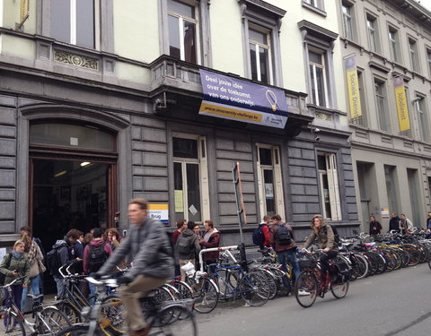 Baches van Innoversity Challenge UGent in het Gentse straatbeeld-58985