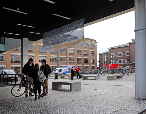 Baches van Innoversity Challenge UGent in het Gentse straatbeeld-58991