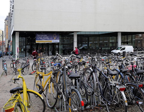 Baches van Innoversity Challenge UGent in het Gentse straatbeeld-58992