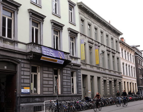 Baches van Innoversity Challenge UGent in het Gentse straatbeeld-58995