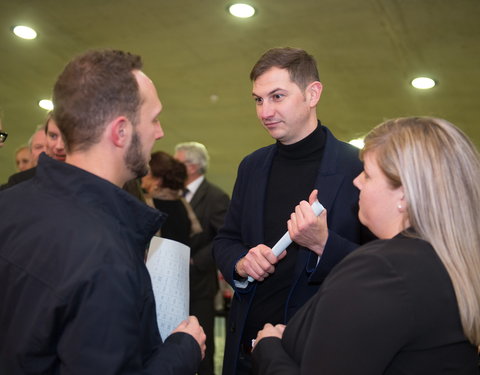 Opening tentoonstelling 'Belgische koorddansers’ met 52 schilderijen van Belgische premiers-59040