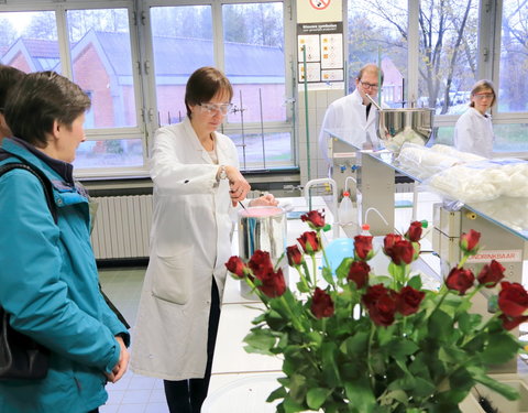 Dag van de Wetenschap: 'Chemie gooit de deuren open'-59412