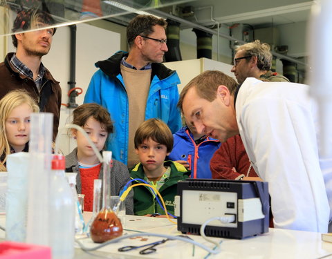 Dag van de Wetenschap: 'Chemie gooit de deuren open'-59426