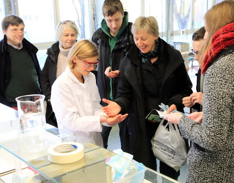 Dag van de Wetenschap: 'Chemie gooit de deuren open'-59430