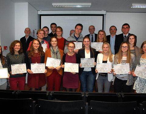 Uitreiking certificaten topstudenten Diergeneeskunde