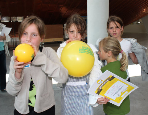 Kinderuniversiteit 'Groeit chocolade aan de bomen?'