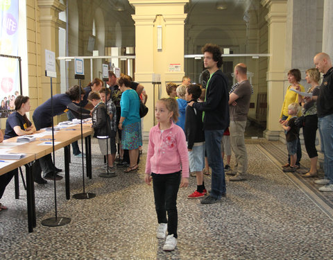 Kinderuniversiteit Gent over sterren en planeten, organisatie UGent en Volkssterrenwacht Armand Pien-5985