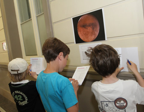 Kinderuniversiteit Gent over sterren en planeten, organisatie UGent en Volkssterrenwacht Armand Pien-5995