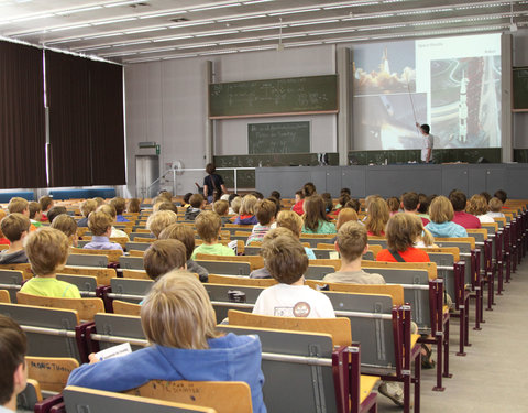 Kinderuniversiteit Gent over sterren en planeten, organisatie UGent en Volkssterrenwacht Armand Pien-6003