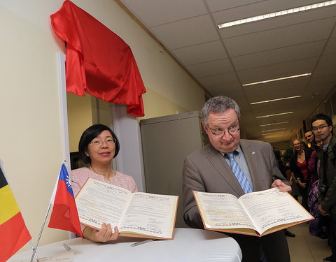 Opening Taiwan Resource Center for Chinese Studies in de vakgroepbibliotheek Sinologie-60052