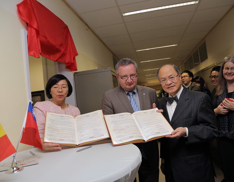 Opening Taiwan Resource Center for Chinese Studies in de vakgroepbibliotheek Sinologie-60053