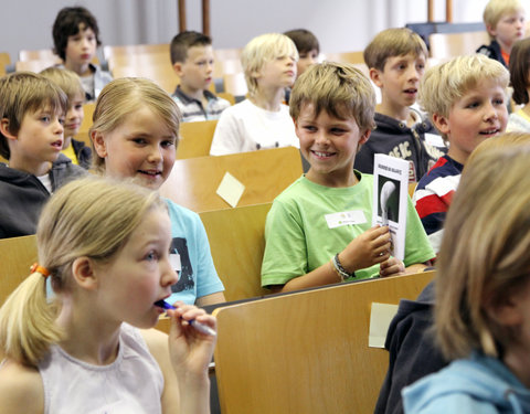 Kinderuniversiteit Gent over sterren en planeten, organisatie UGent en Volkssterrenwacht Armand Pien-6010