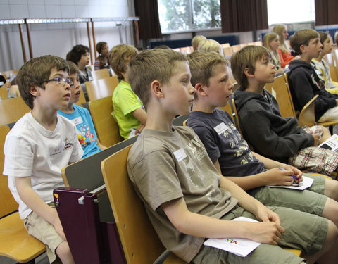 Kinderuniversiteit Gent over sterren en planeten, organisatie UGent en Volkssterrenwacht Armand Pien-6011