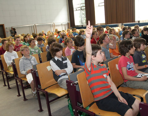 Kinderuniversiteit Gent over sterren en planeten, organisatie UGent en Volkssterrenwacht Armand Pien-6014