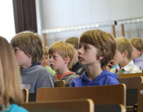 Kinderuniversiteit Gent over sterren en planeten, organisatie UGent en Volkssterrenwacht Armand Pien-6020