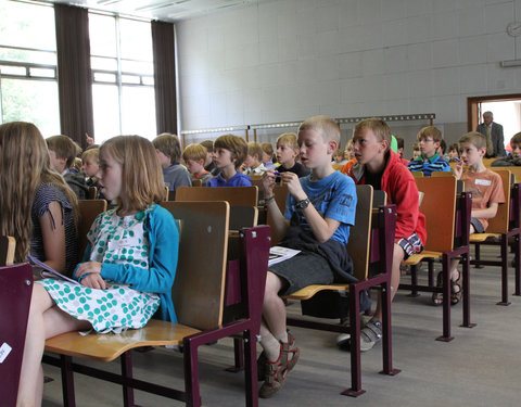 Kinderuniversiteit Gent over sterren en planeten, organisatie UGent en Volkssterrenwacht Armand Pien-6021