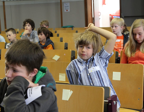 Kinderuniversiteit Gent over sterren en planeten, organisatie UGent en Volkssterrenwacht Armand Pien-6023