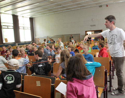 Kinderuniversiteit Gent over sterren en planeten, organisatie UGent en Volkssterrenwacht Armand Pien-6045