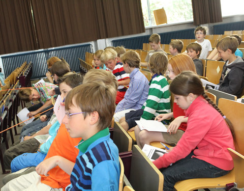 Kinderuniversiteit Gent over sterren en planeten, organisatie UGent en Volkssterrenwacht Armand Pien-6049