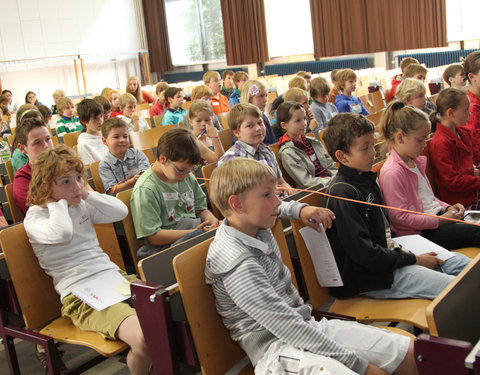 Kinderuniversiteit Gent over sterren en planeten, organisatie UGent en Volkssterrenwacht Armand Pien-6052