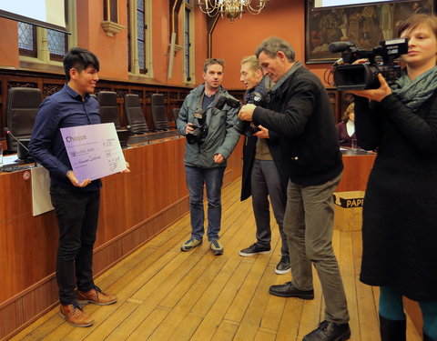 Uitreiking 1ste DiverGent prijs door de UGent en de Stad Gent voor de meest vernieuwende masterscriptie over gender- en/of diver