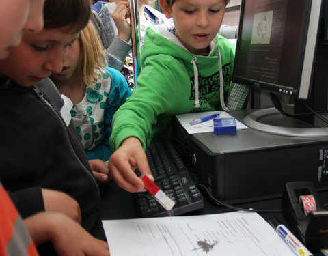 Kinderuniversiteit Gent over sterren en planeten, organisatie UGent en Volkssterrenwacht Armand Pien-6098