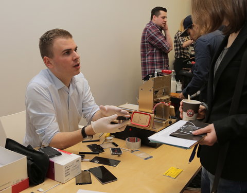 Uitreiking eerste attesten bedrijfsbeheer aan Gentse studenten -60995