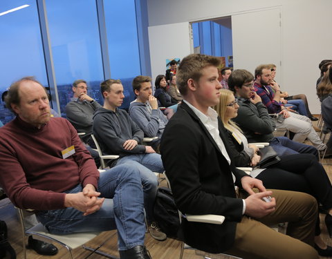 Uitreiking eerste attesten bedrijfsbeheer aan Gentse studenten -61014