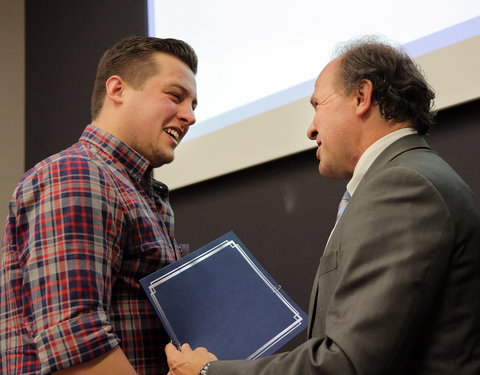 Uitreiking eerste attesten bedrijfsbeheer aan Gentse studenten -61052