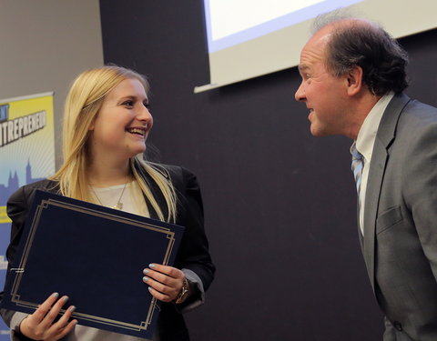 Uitreiking eerste attesten bedrijfsbeheer aan Gentse studenten -61054