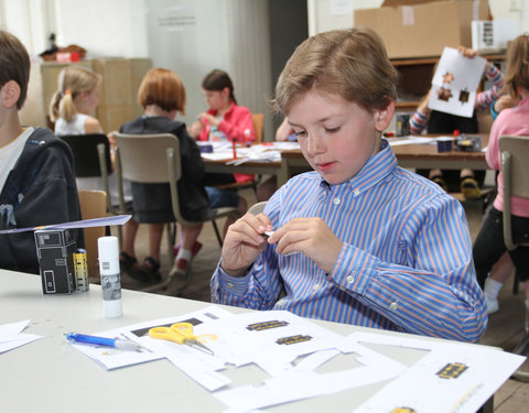 Kinderuniversiteit Gent over sterren en planeten, organisatie UGent en Volkssterrenwacht Armand Pien-6106