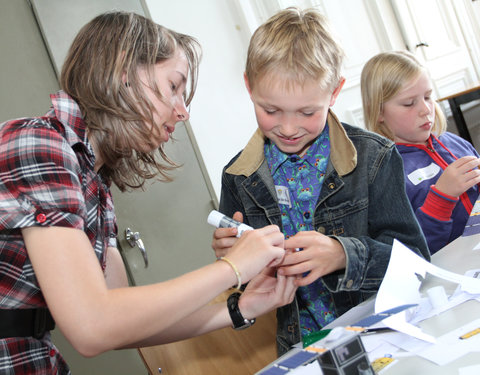 Kinderuniversiteit Gent over sterren en planeten, organisatie UGent en Volkssterrenwacht Armand Pien-6108