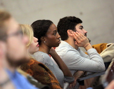 Infosessie door afdeling Huisvesting voor nieuwe buitenlandse studenten-61132