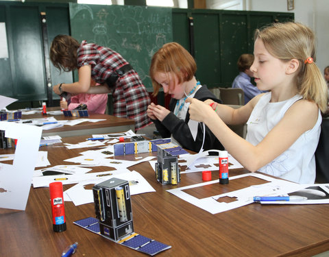 Kinderuniversiteit Gent over sterren en planeten, organisatie UGent en Volkssterrenwacht Armand Pien-6114