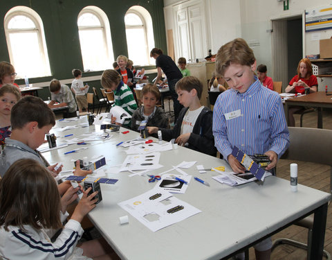 Kinderuniversiteit Gent over sterren en planeten, organisatie UGent en Volkssterrenwacht Armand Pien-6116