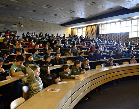 Kinderuniversiteit in Campus Schoonmeersen: 'Hoe maak je het? Met een ingenieur!'-61216