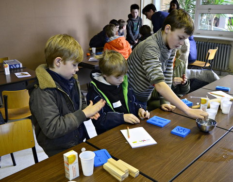 Kinderuniversiteit in Campus Schoonmeersen: 'Hoe maak je het? Met een ingenieur!'-61224