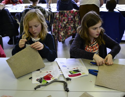 Kinderuniversiteit in Campus Schoonmeersen: 'Hoe maak je het? Met een ingenieur!'-61244