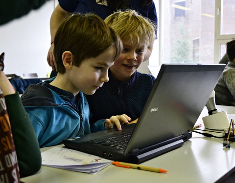 Kinderuniversiteit in Campus Schoonmeersen: 'Hoe maak je het? Met een ingenieur!'-61246