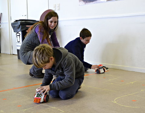 Kinderuniversiteit in Campus Schoonmeersen: 'Hoe maak je het? Met een ingenieur!'-61278