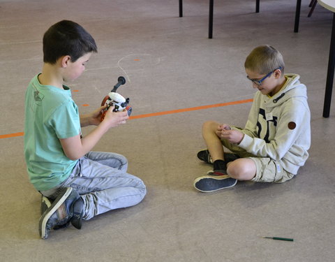 Kinderuniversiteit in Campus Schoonmeersen: 'Hoe maak je het? Met een ingenieur!'-61279