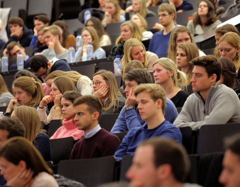 Gastcollege door minister van Justitie Koen Geens voor studenten 2de bachelor Rechten-61345