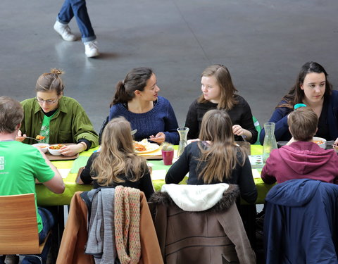 ‘Dagen Zonder Vlees’ met elke donderdag in studentenresto's een uitgebreid vegetarisch menu in een feestelijke omkadering -61397