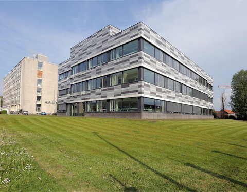 Opening Medical Research Building 2 (MRB2) op Campus UZ-64627