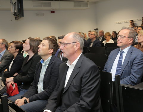 Opening nieuwe vleugel voor vakgroep Kleine Huisdieren in Merelbeke-64795