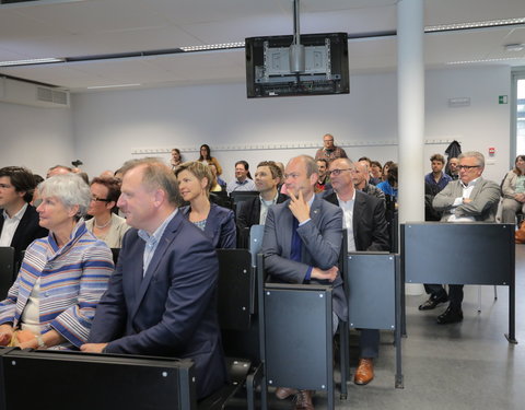 Opening nieuwe vleugel voor vakgroep Kleine Huisdieren in Merelbeke-64796