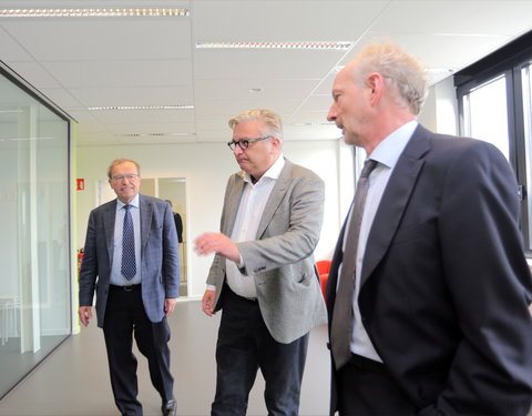 Opening nieuwe vleugel voor vakgroep Kleine Huisdieren in Merelbeke-64833