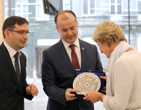 Uitreiking certificaten navormingsreeks Osmaanse Geschiedenis-65155