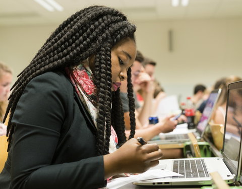 Sfeerbeelden faculteit Economie en Bedrijfskunde-66769